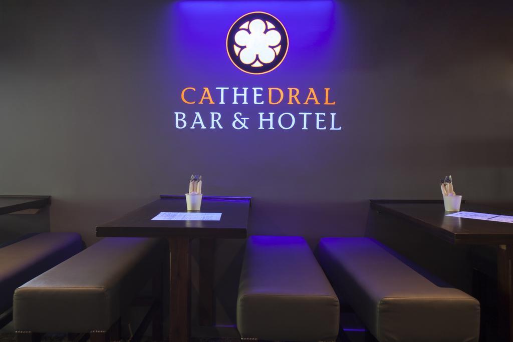 The Cathedral Hotel Salisbury Exterior foto